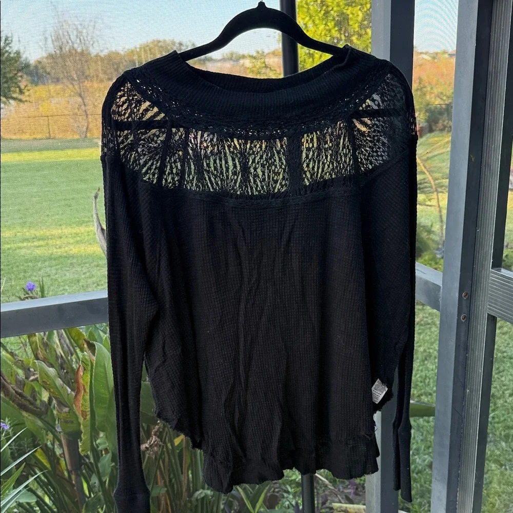 Free People Black pullover with Lace round neck and distressed uneven hem